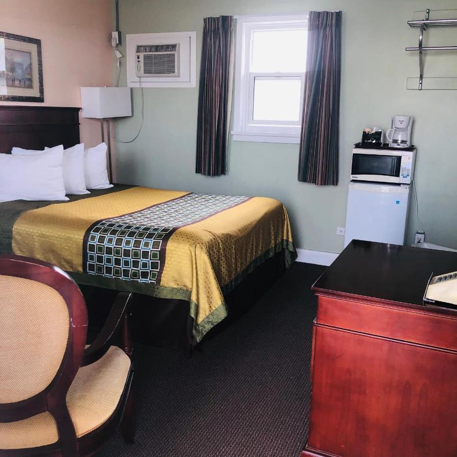 Perth Plaza Inn & Suites 외부 사진